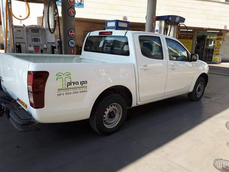 מיתוג משאיות ועיטוף רכבים מסחריים חברת הקו הירוק